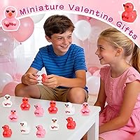 Vista 7 de 120 piezas de mini patos de resina para el día de San Valentín, letras rojas, rosas y blancas, diminutos patos de resina a granel, pequeñas figuras