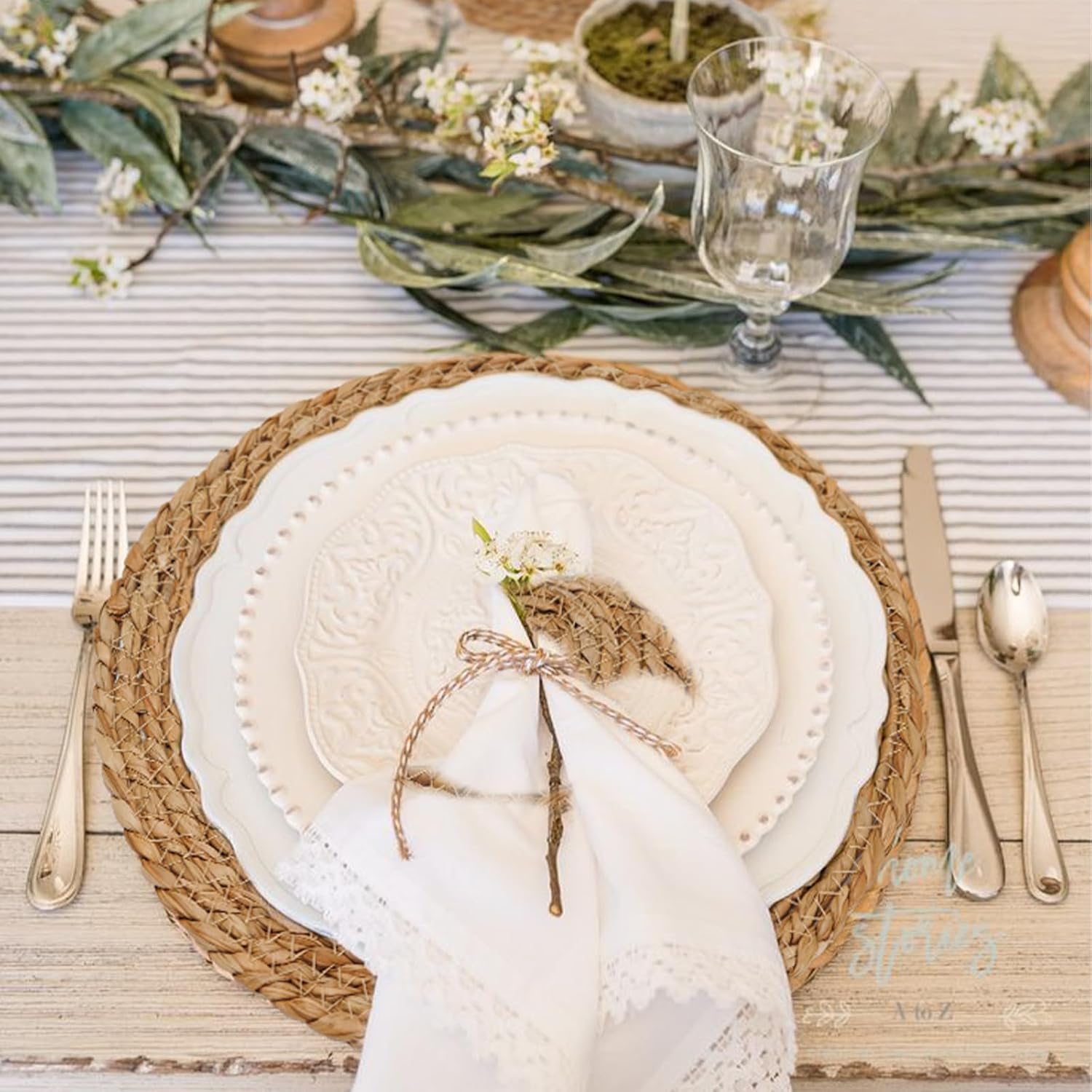 Round Woven Placemats Set of 4, 13 Inch Boho Farmhouse Rattan Placemats Rustic Braided Wicker Table Place Mats Chargers for Dinner Plates