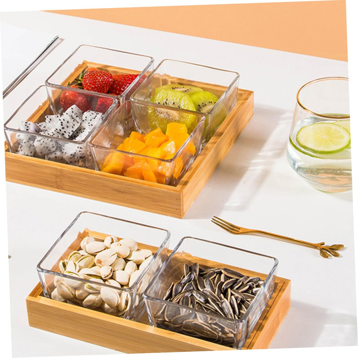 jojofuny Plateau à Fruits Compartimenté en Verre Transparent 4 Compartiments Assiette à Noix pour Collations Plateau de Service pour Fruits Secs pour Présentation et Organisation de