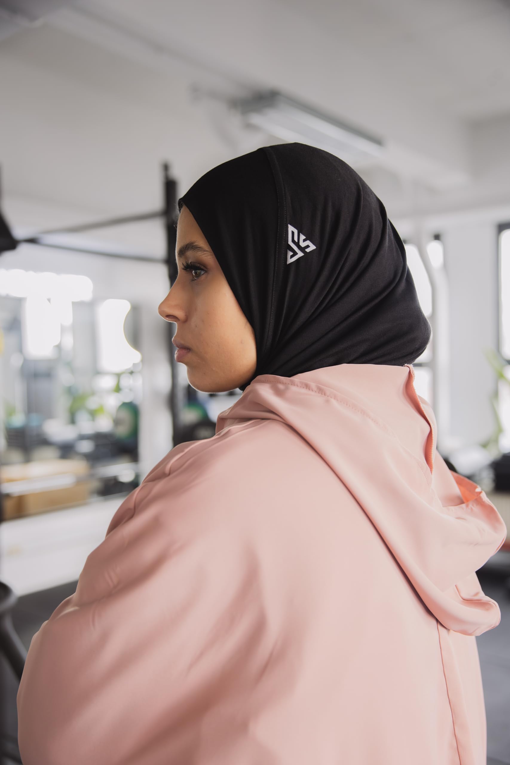 Safwa® Hijab Sport Femme SafwaFlow™ Respirant et Léger – Anti-Transpiration, Maintien Parfait, Confort Actif, Idéal Fitness Running Musculation Travail