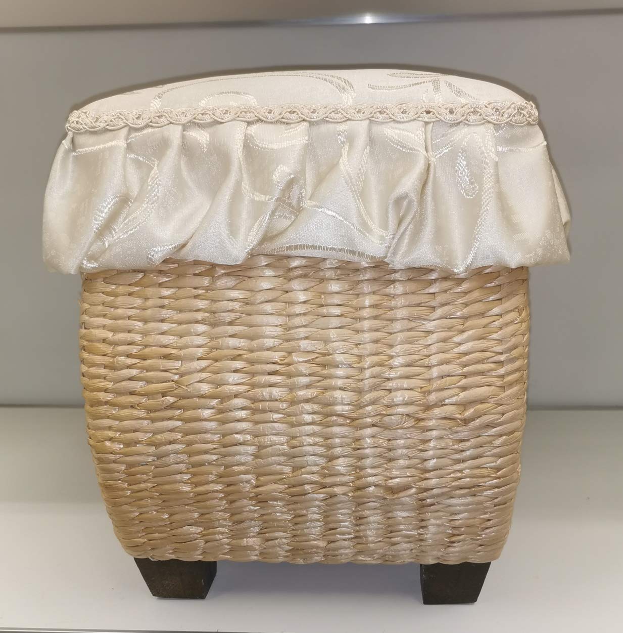 Baule in Vimini con Coperchio in Stoffa