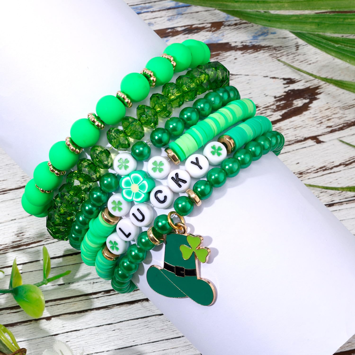 6szt Bransoletki na Dzień Świętego Patryka, Zielone Bransoletka z Zawieszką Koniczyny 6 Wzorów Bransoletka Irish Akcesoria Jubilerskie na Prezent na Walentynki Okazji Dnia Świętego Patryka