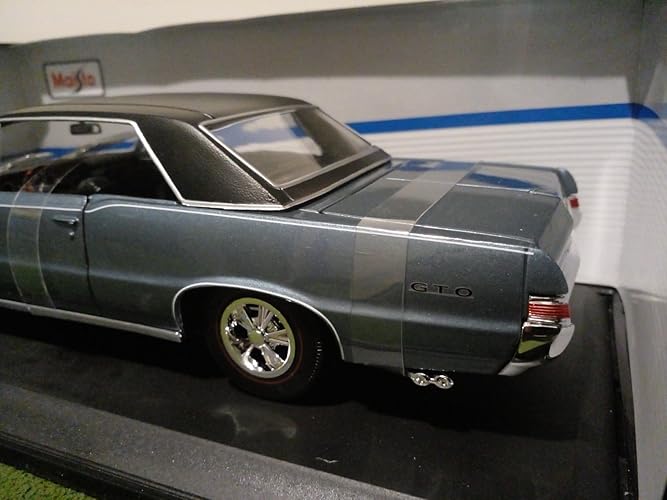 Amazon.co.jp: Maisto 1965 ポンティアック GTO [グレー] 1/18 : ホビー