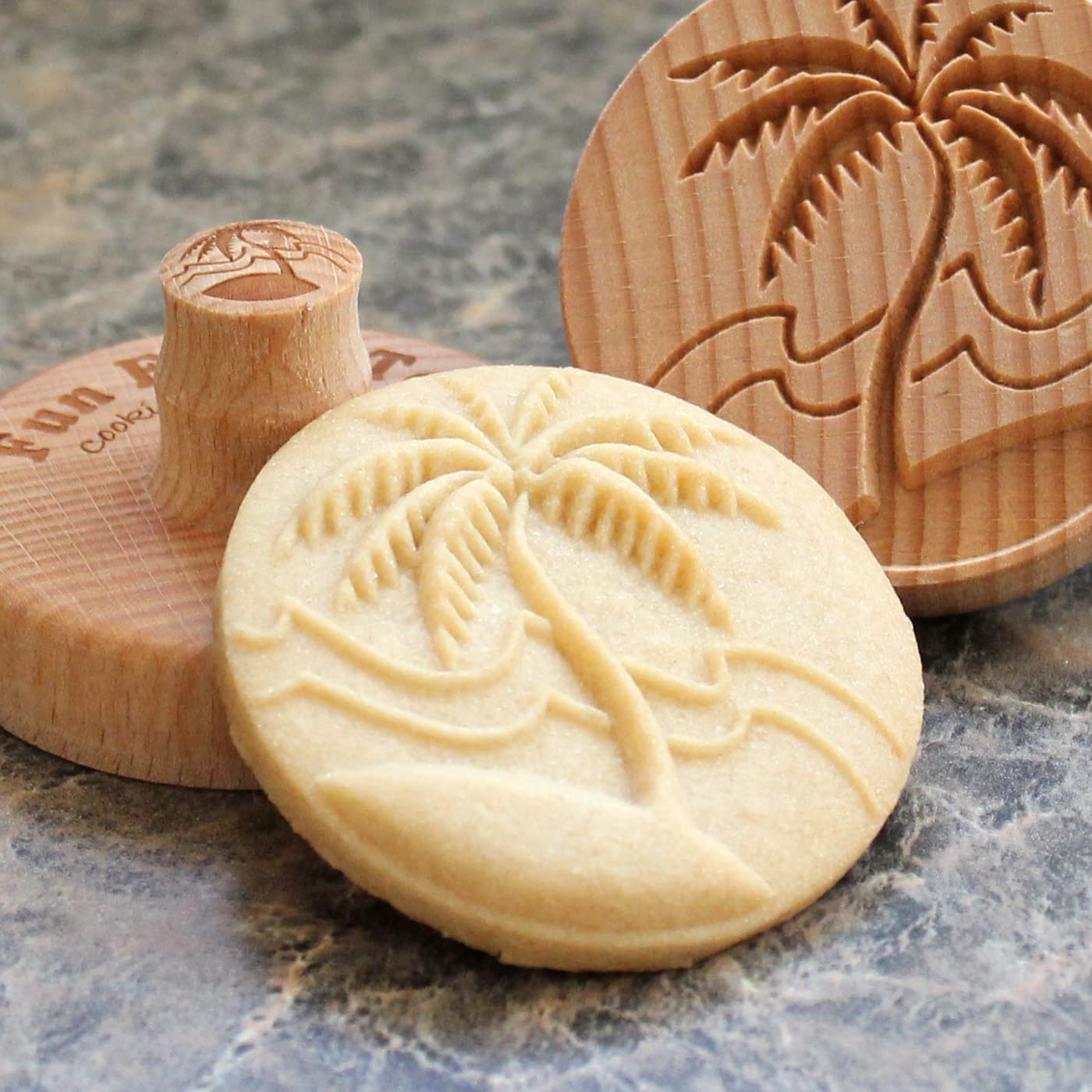 Tampon à biscuits en bois, 6,3 cm (Tropical Island CS-046)