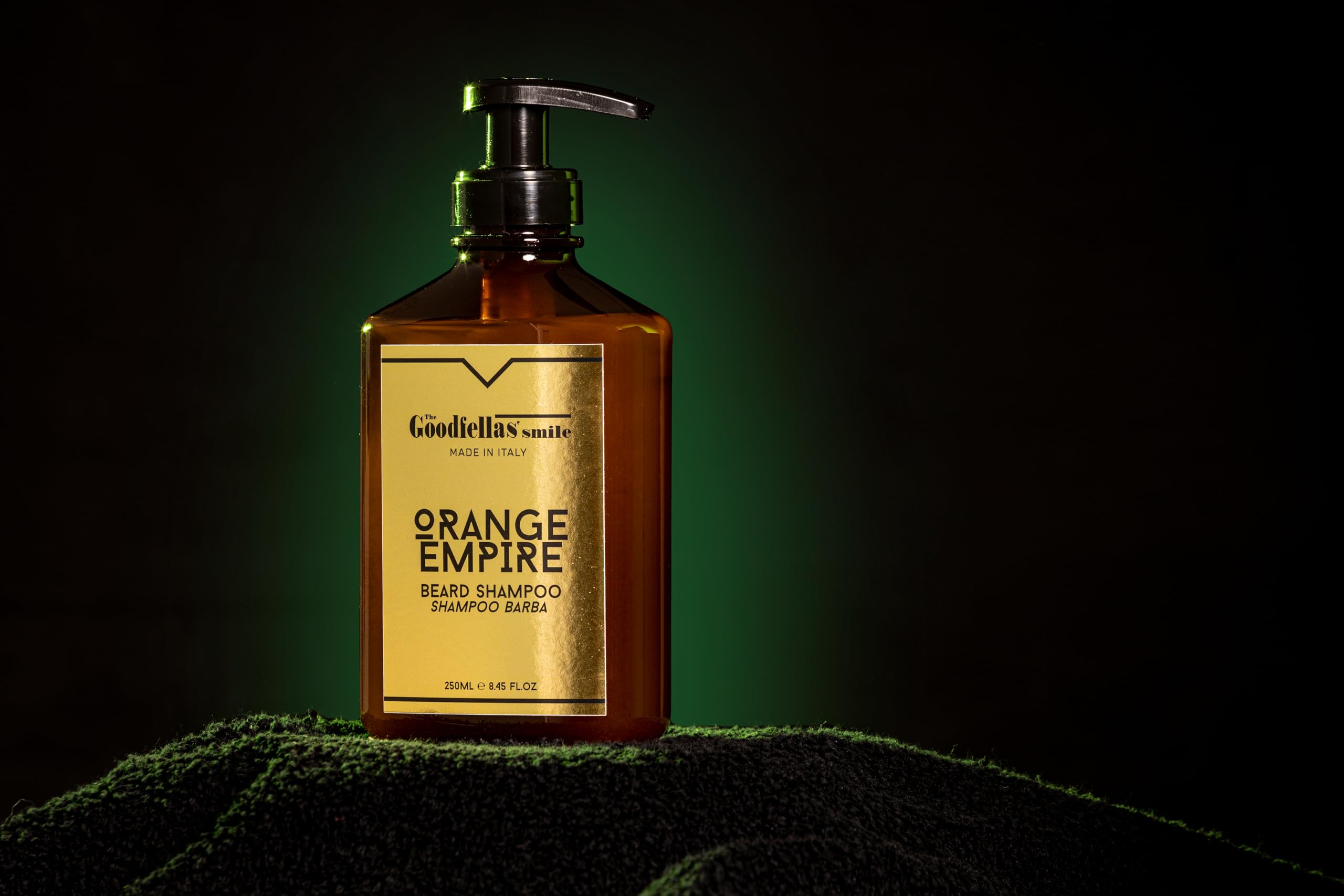 Kit Barba per Uomo The Goodfellas' Smile Orange Empire, 3 in 1 Set Regalo Cura della barba Uomo - con Shampoo Barba, balsamo, Olio - 100% Made in Italy