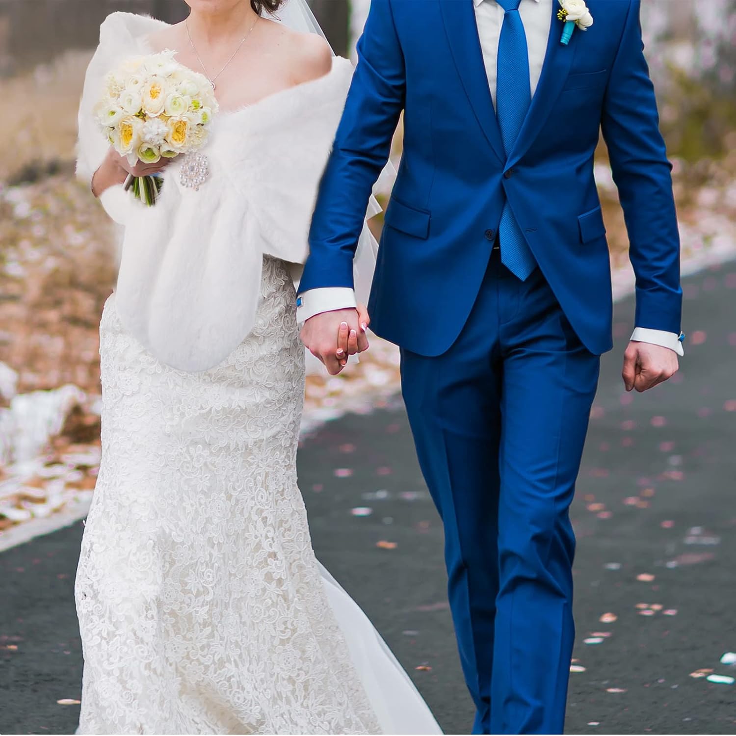 Geyoga Faux Fur Shawl Wrap Stole Shrug Winter Bridal Wedding Scarf Wrap with Faux Pearl Rhinestone Brooches for Women 1920s - Image 6