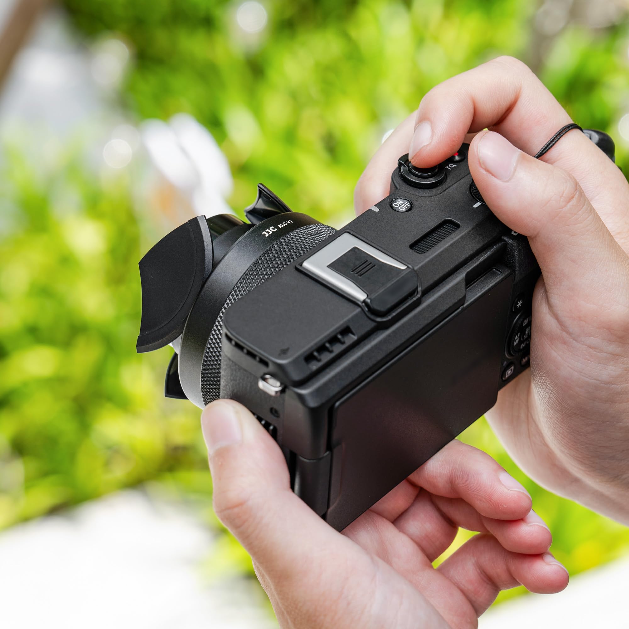 Amazon.com : JJC Auto Open and Close Lens Cap Cover for Canon
