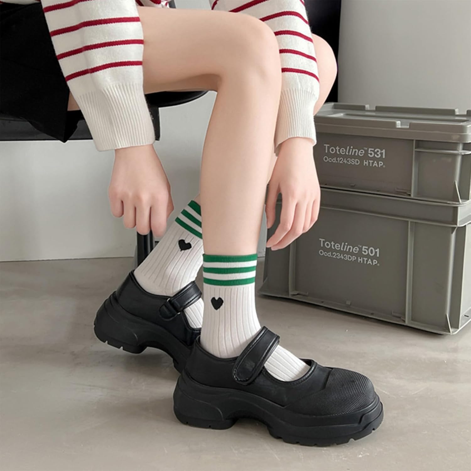 Women's Terry Socks Pack of 4, Colourful Heart Sports Socks, White Gym Cotton Long Non-Slip Socks for