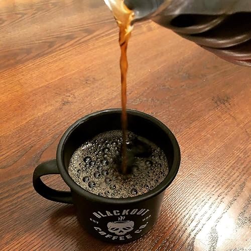 Miniatura 4 de Blackout Coffee - Café molido con sabor a tostada francesa a canela, tostado medio, café molido, bolsa de 12 onzas