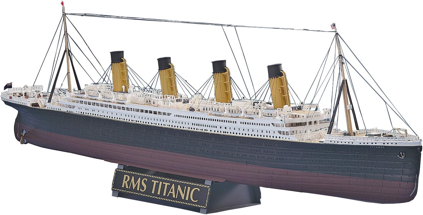 Hasegawa R.M.S. Titanic (Plastic Model)