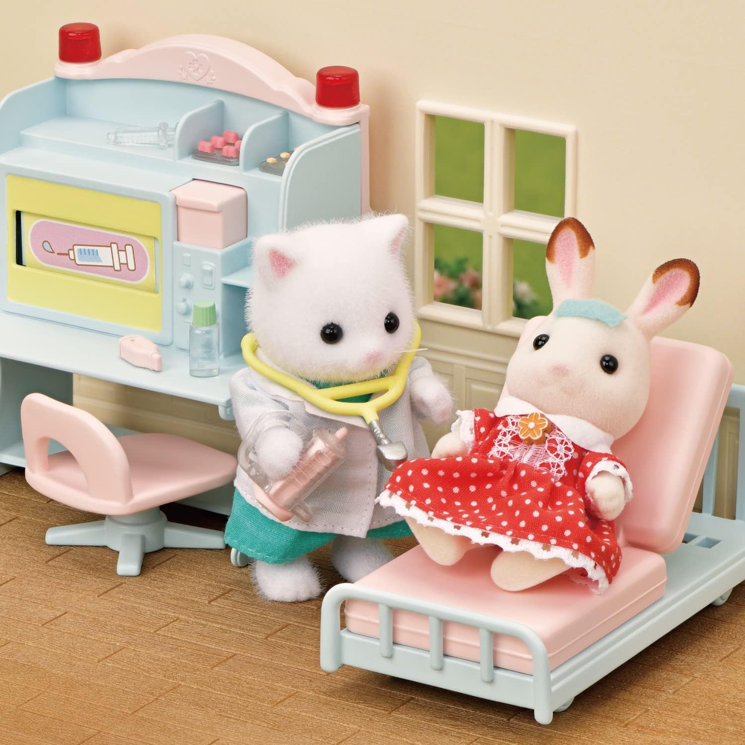 Calico Critters Village Doctor Starter Set de casa de muñecas con figura y accesorios Yaxa Calico Critters Village Doctor Starter Set de casa de muñecas con figura y accesorios Yaxa