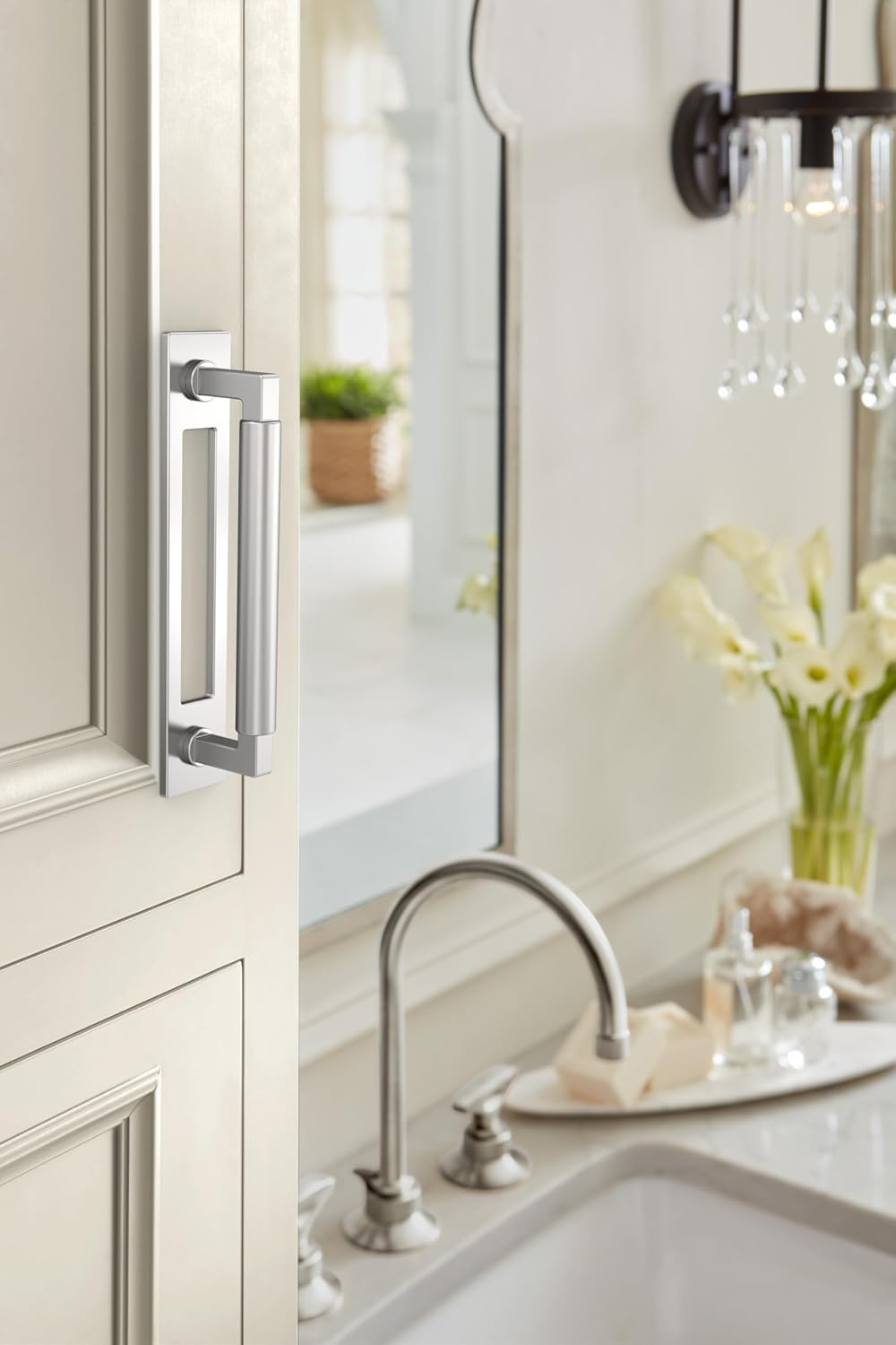 Amerock Medora 5-1/16 inch (128mm) Center-to-Center Rectangle Polished Chrome Cabinet Pull Backplate, BP3778326