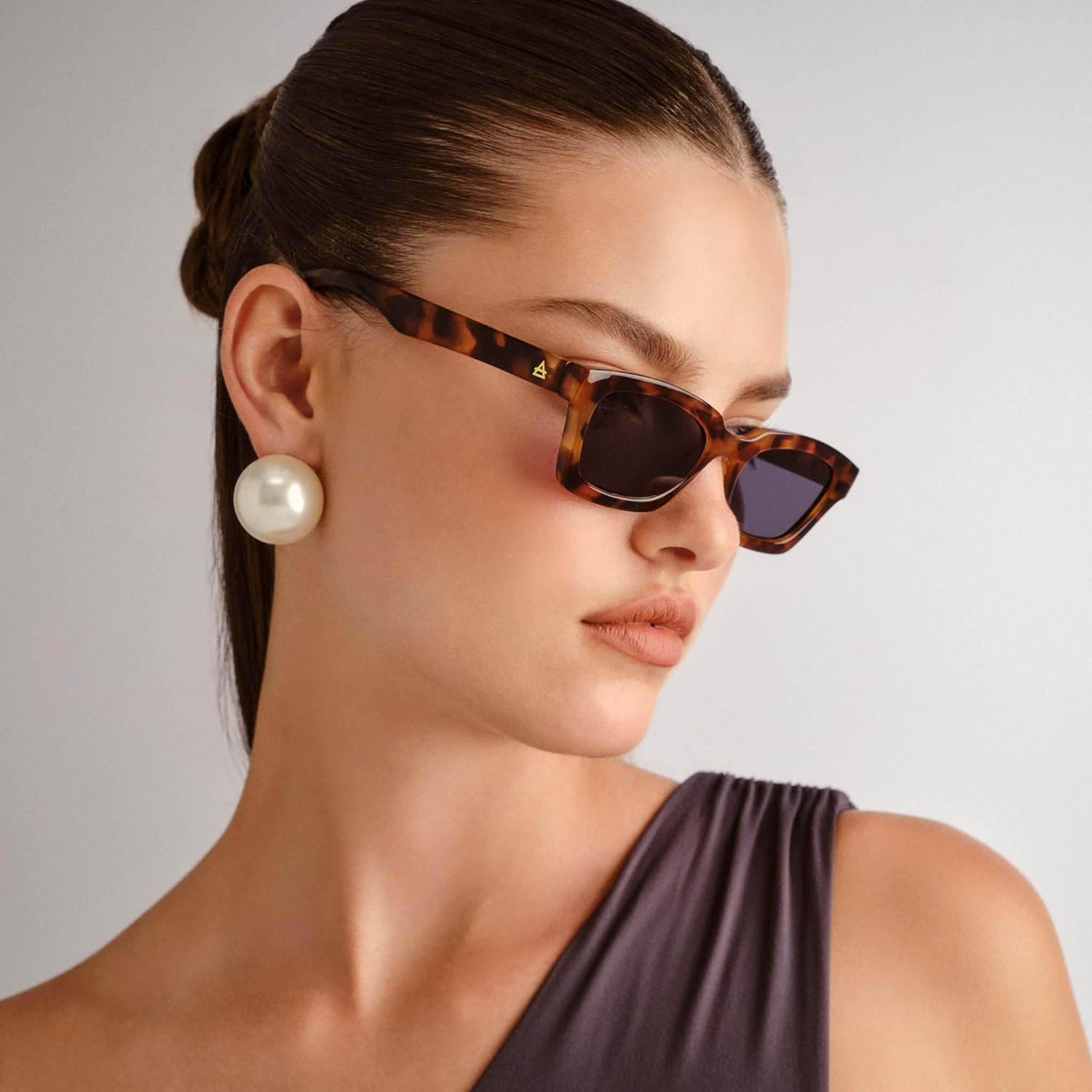 AIRE Women's Sculptor Sunglasses - Image 7