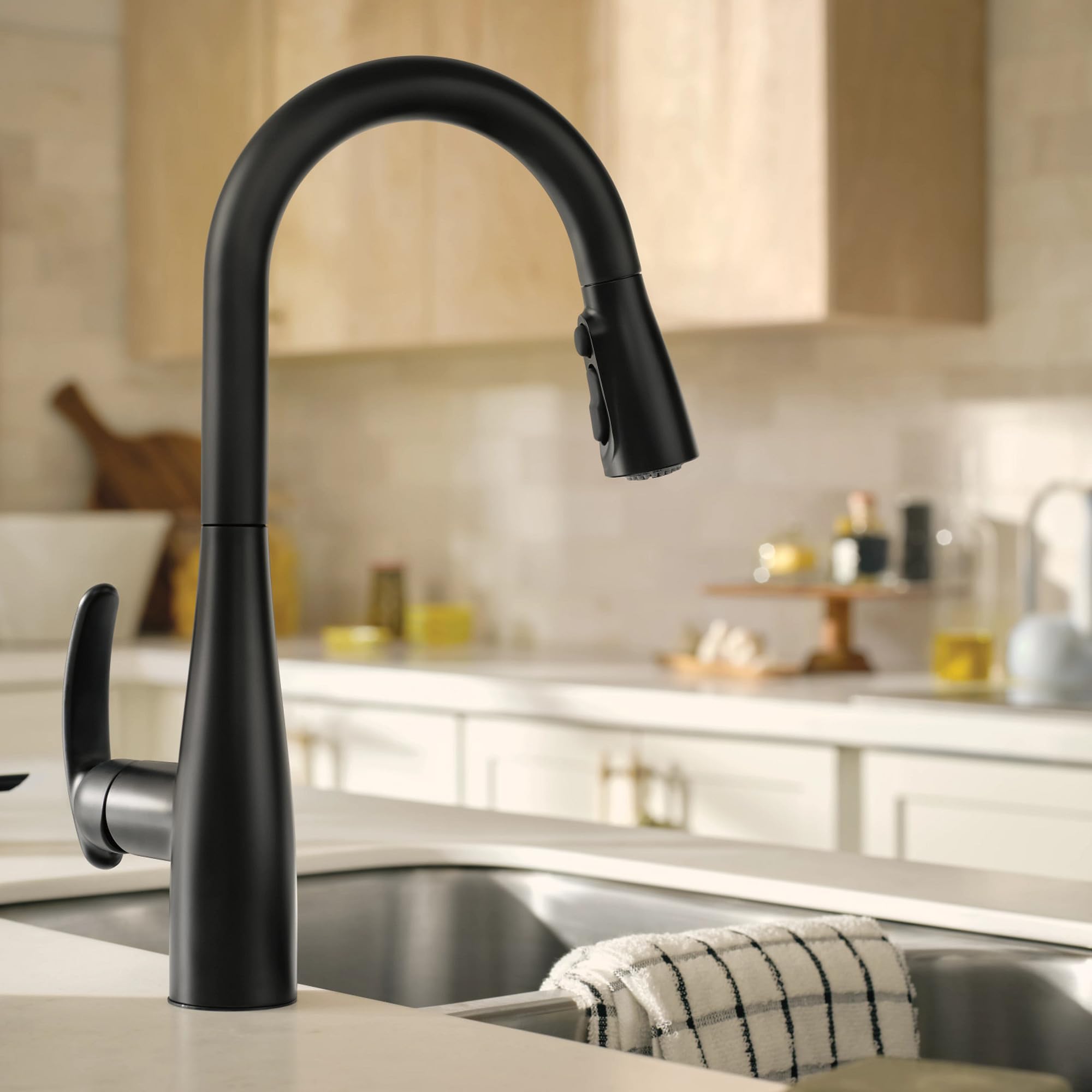 MOEN Reyes 87932BL - Grifo de cocina extraíble con acoplamiento magnético, color negro mate