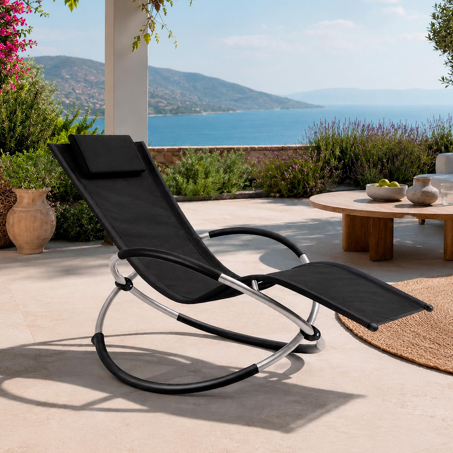 Poltrona Basculante Sdraio A Dondolo Da Giardino Con Poggiatesta Removibile In Textilene Traspirante Telaio In Metallo Ergonomica Relax Piscina Terrazzo Outdoor 73 x 150 x 93 Cm Nero