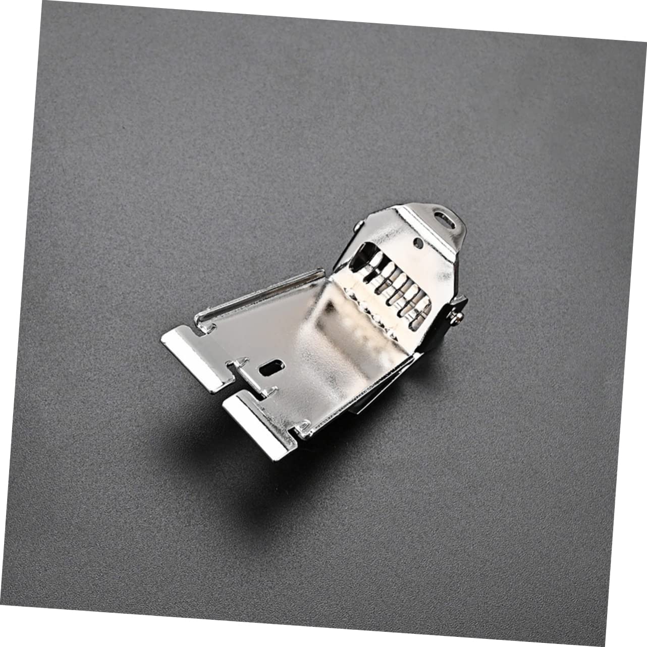 HEMOTON 4stücke Banjo Tailpiece Hochwertiger Metall-saitenhalter Für Banjo Mit Glänzender Oberfläche Einfache Installation Langlebige Konstruktion Perfekter Saiten