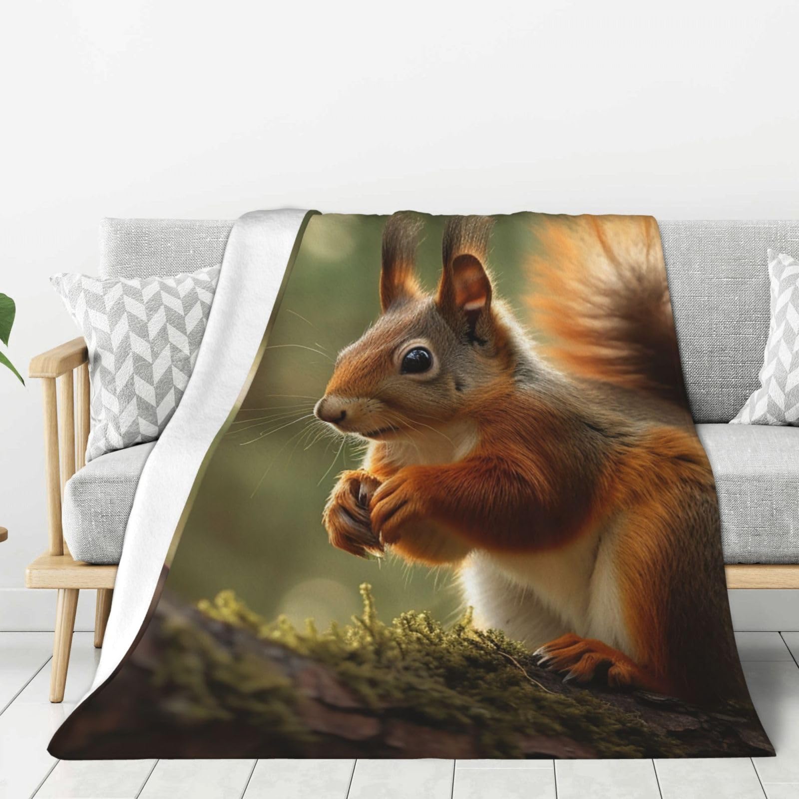 Wildlife Forest Squirrel Throw Blanket Plush Flannel Fleece Blanket, Soft Lightweight Cozy Blankets 40"X30" for Bed Couch Sofa Travel
