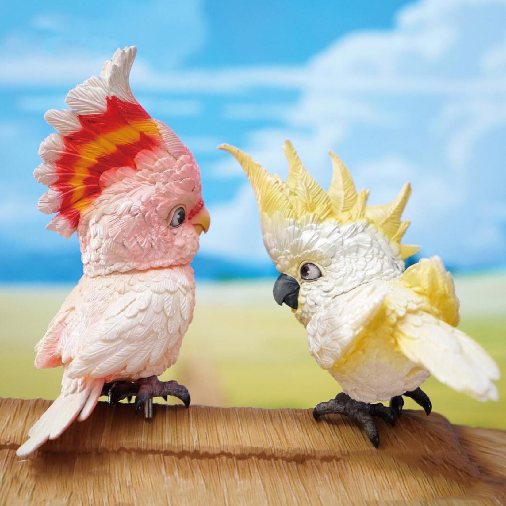 Amazon.co.jp: EUHELOPA キバタン クルマサカオウム 台座付き 19cm 鳥