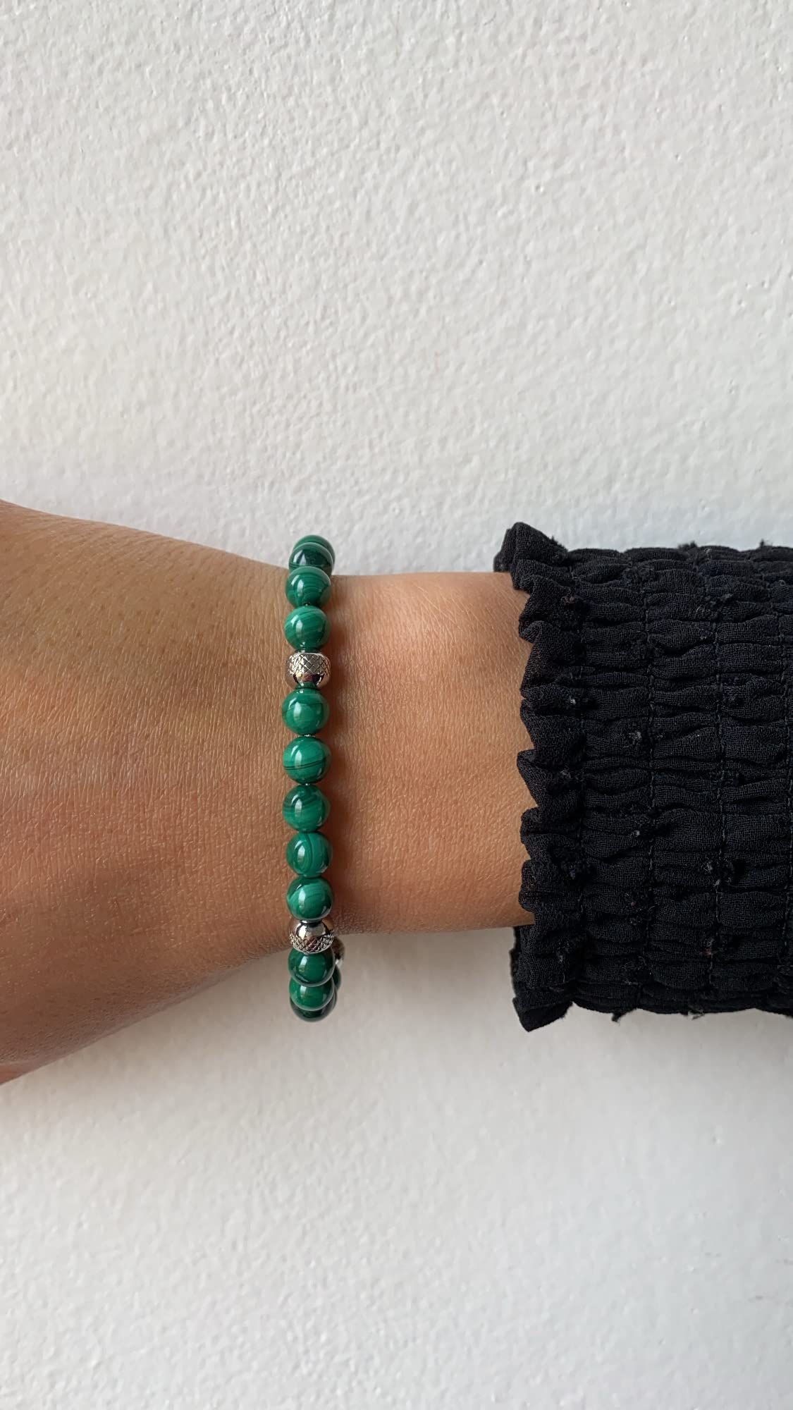 10:10 Bracciale in acciaio inox e pietre naturali di malachite da 6 mm e perle in acciaio inox, bracciale per uomo e donna molto resistente prodotto in Italia.