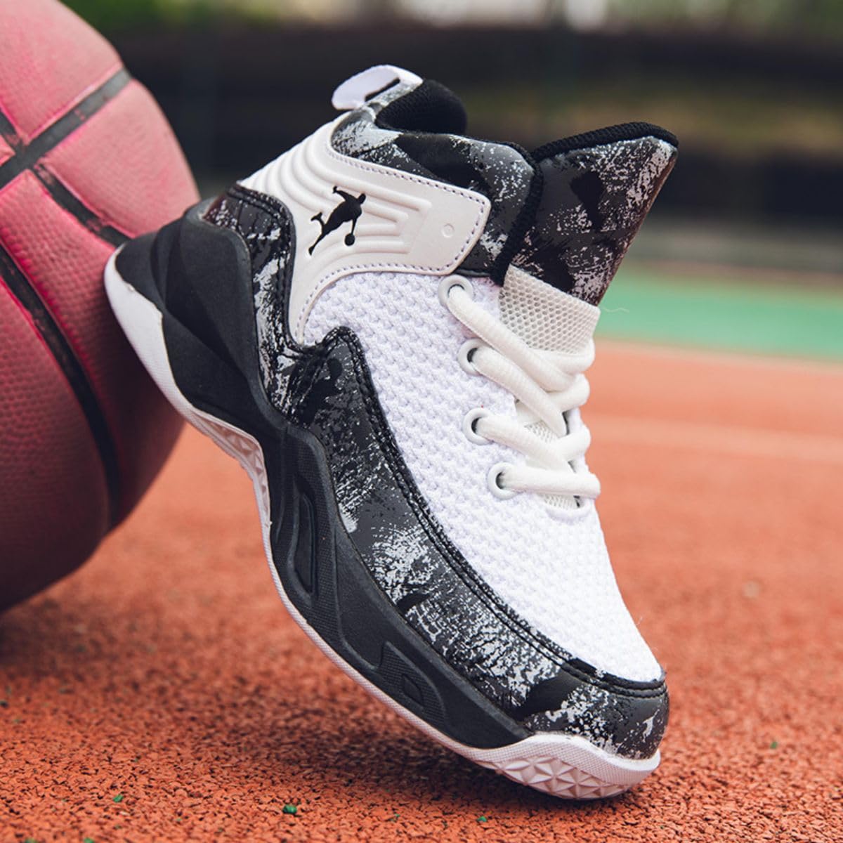 Zapatos de Baloncesto para Niños Zapatos de Baloncesto para Niños Cerrar Zapatillas