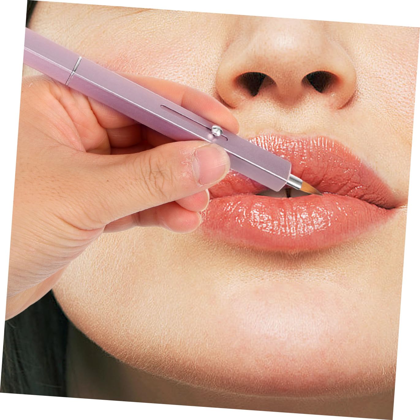 Retractable Double-ended Lipstick Applicator Brush for Precise Lip Makeup Portable Nylon Lip Brush for Women