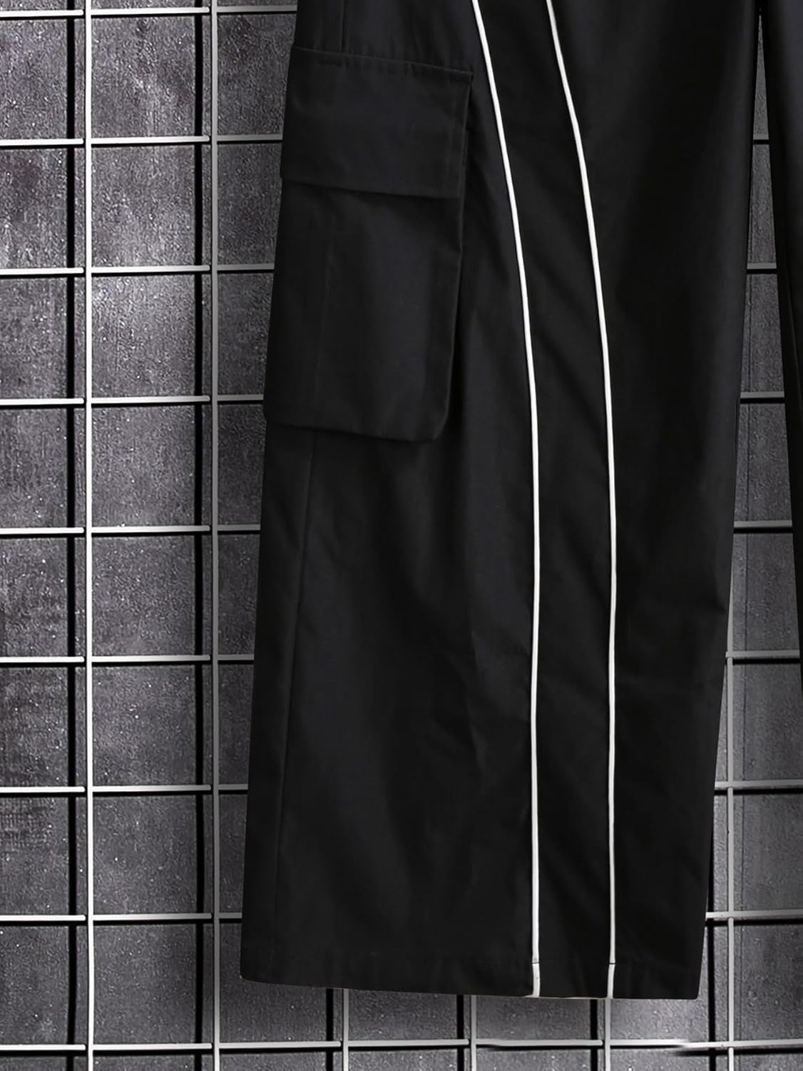 GORGLITTER Men's Baggy Cargo Pants Wide Leg Sweatpants Loose Streetwear Pants Trousers Parachute Pants - Image 4