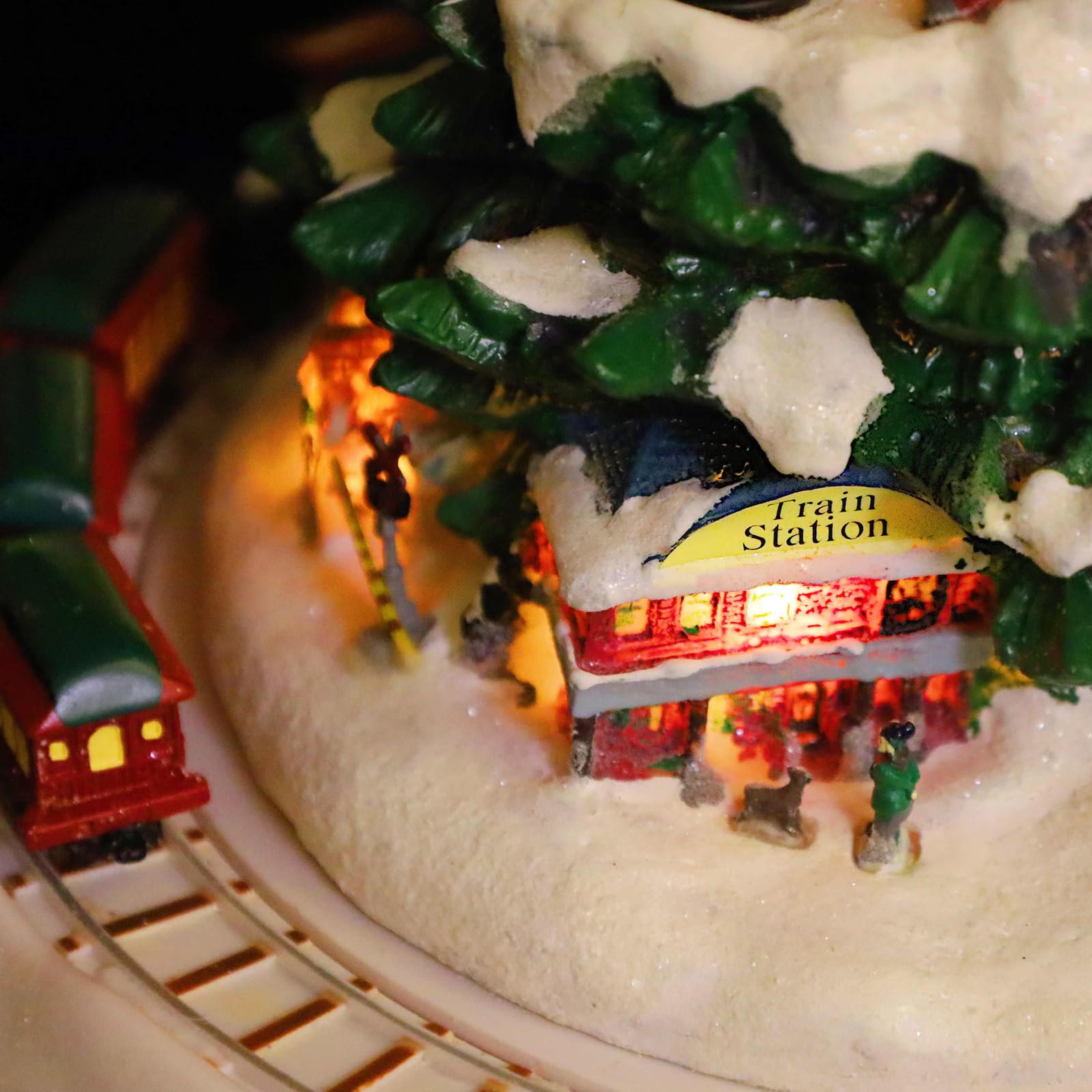 Village De Noël Animé, Maison De Noël en Résine, Lumières LED Intégrées Et 30 Mélodies, avec Petit Train Rotatif, Alimentation 9V, Idéal comme Décoration De Bureau Ou De Cheminée