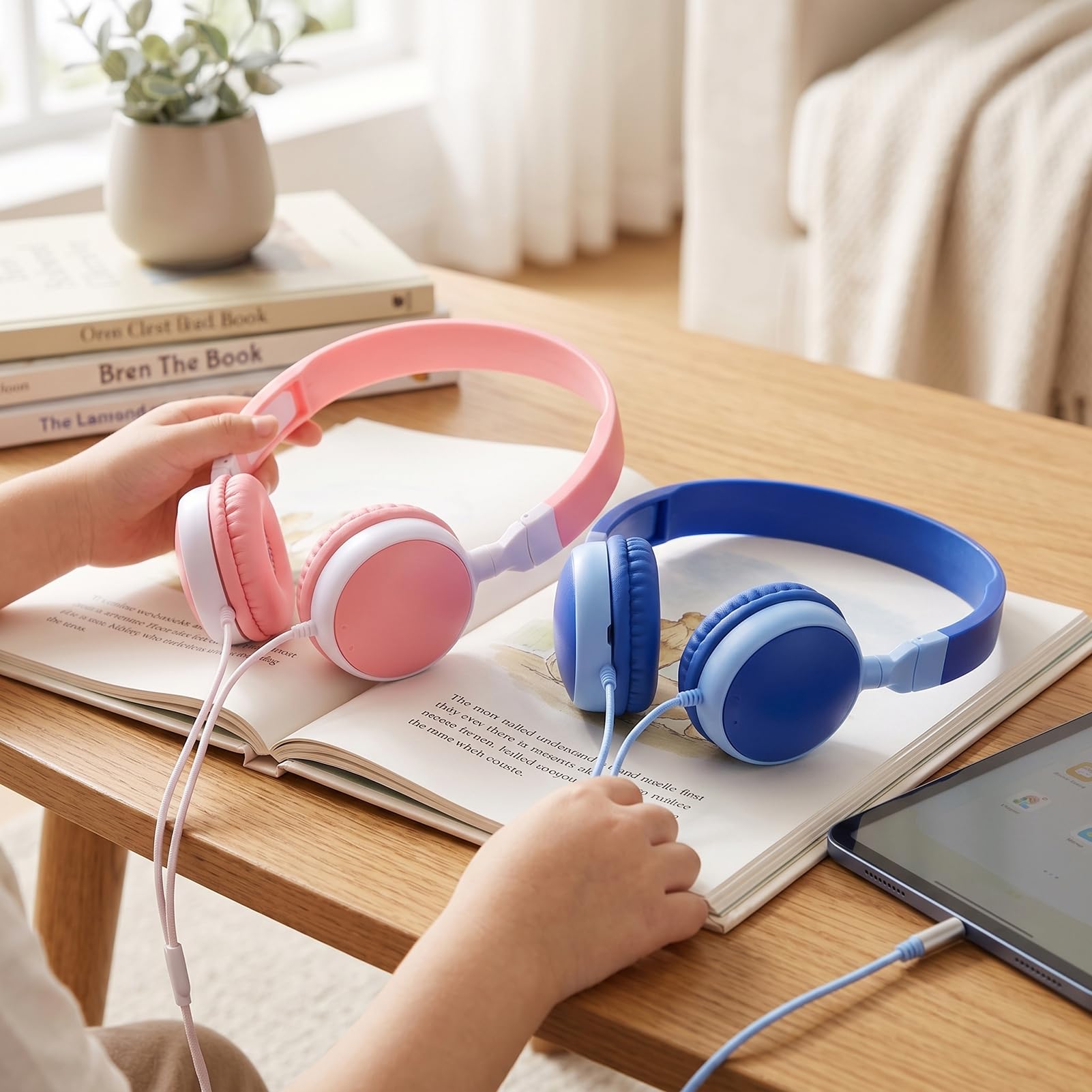 Cocoarm Cuffie Cablate per Bambini, Set di 12 Cuffie da Classe in ABS PU, Cavo Jack da 3,5 Mm da 4 Piedi, Archetto Regolabile, Stereo per Biblioteca Scolastica, Viaggi in Aereo