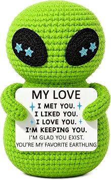 Xinezaa Anniversary Romantic Gifts Boyfriend Girlfriend, I Love You Birthday Him Her Gifts, Cute Handmade Green Alien Crochet with Romantic Message Card, Long Distance Relationship Gift