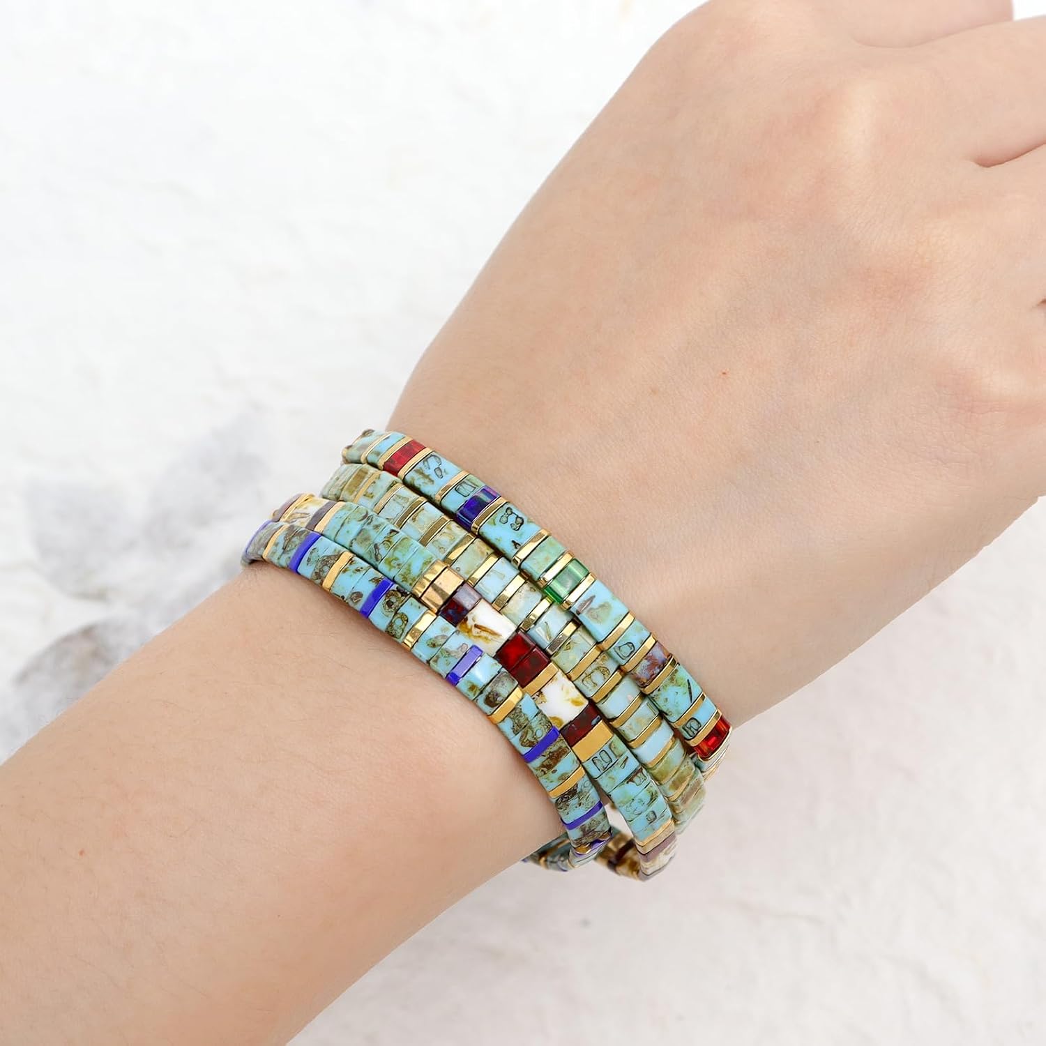Tila Flat Beaded Bracelets Set for Women, 4Pcs Trendy Handmade Glass Beads Stack Stretch Bracelet Festive Holiday Accessories Jewelry