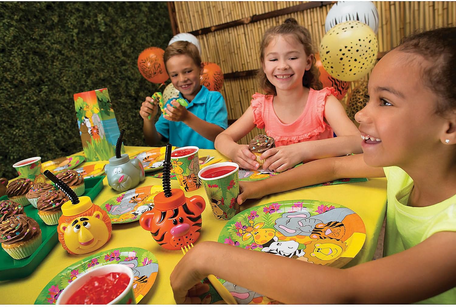 Fun Express Kids Cups with Lids and Straws 12 Pack - Safari Zoo Animal Party Supplies with Bear Lion Tiger Elephant Designs | 14 oz Plastic Cups for Birthday Parties & Baby Showers