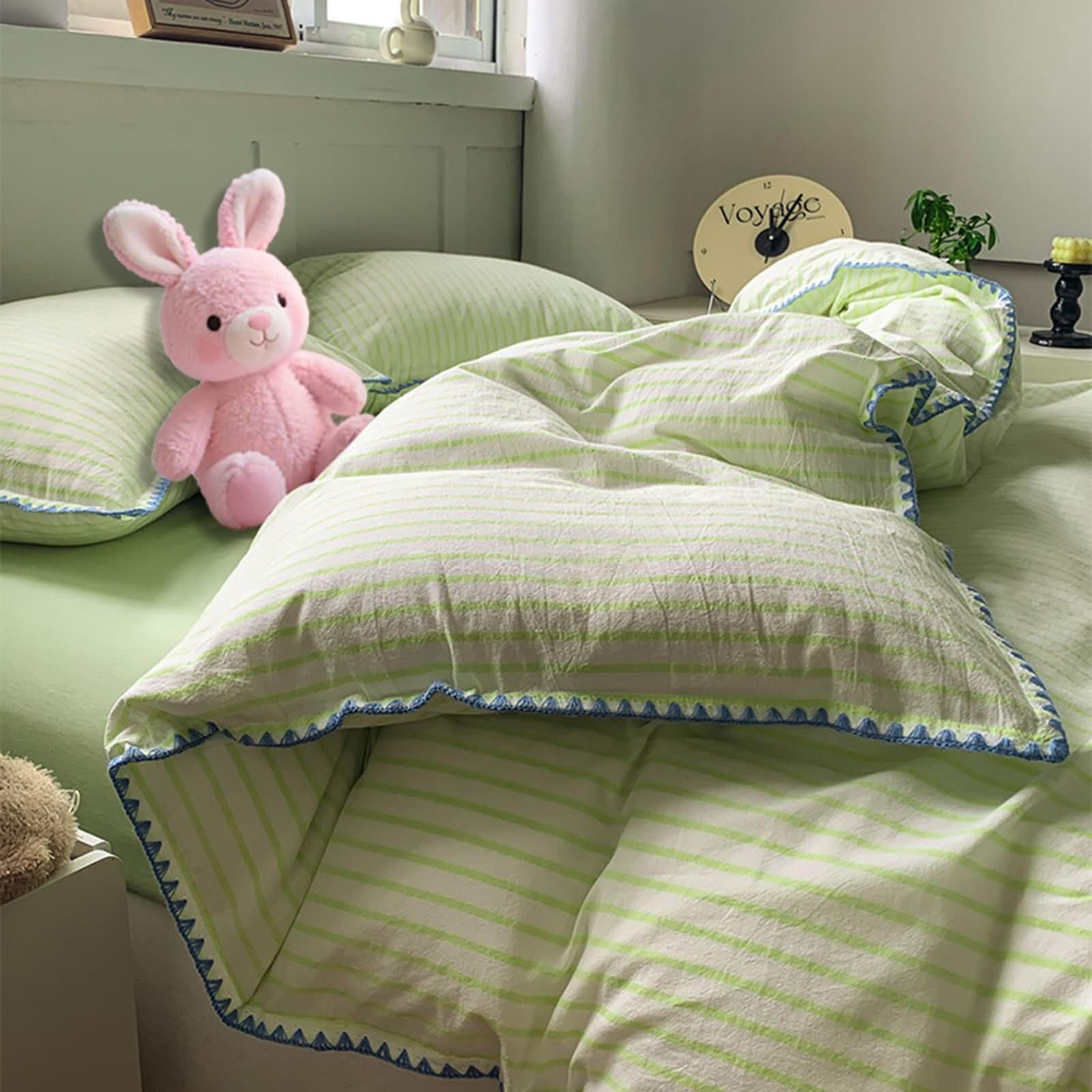 Zestaw pościeli 4 sztuki łóżka 180, poszwa na kołdrę 200x230cm, prześcieradło 180x200cm i 2 poszewki na poduszki, wzór w paski, miękka bawełna, zielony
