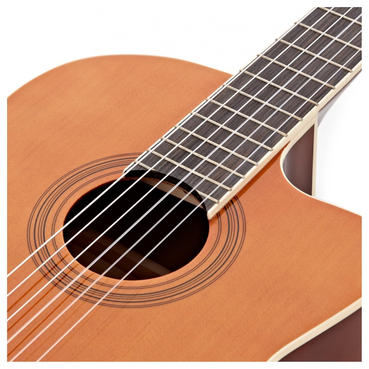 Chitarra classica Deluxe Cutaway Singolo di Gear4music, Naturale | Cutaway Singolo per Accesso ai Tasti Alti, Corpo Abete e Tiglio dal Tono Ricco e Deciso, Corde di Nylon Morbide, Naturale