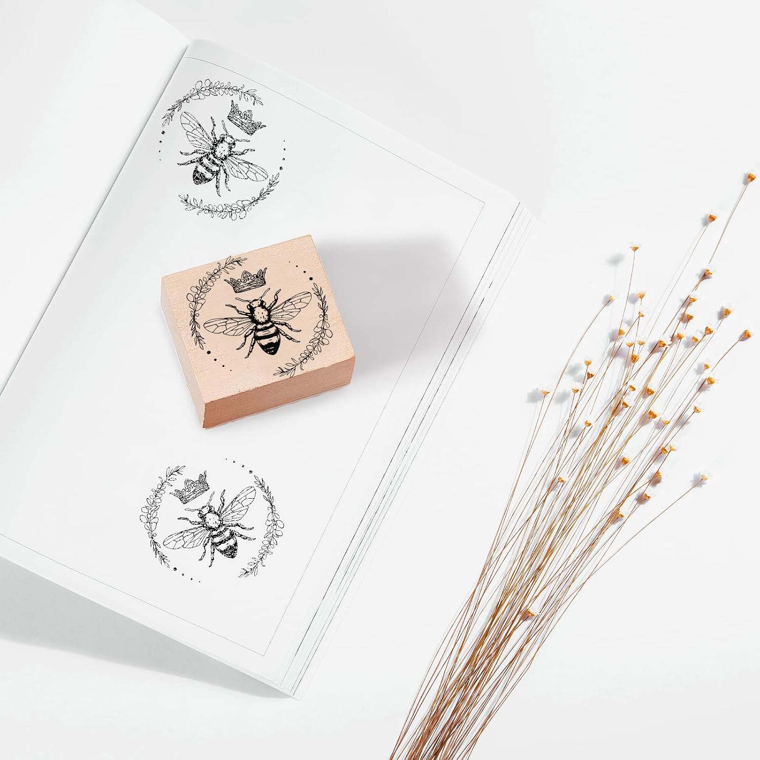CRASPIRE Wooden Rubber Stamp Bee Wreath Crown Decorative Wood Stamps Vintage Wood Mounted Rubber Stamps for Card Making DIY Art Crafts Scrapbooking Journal Diary Letter Planner