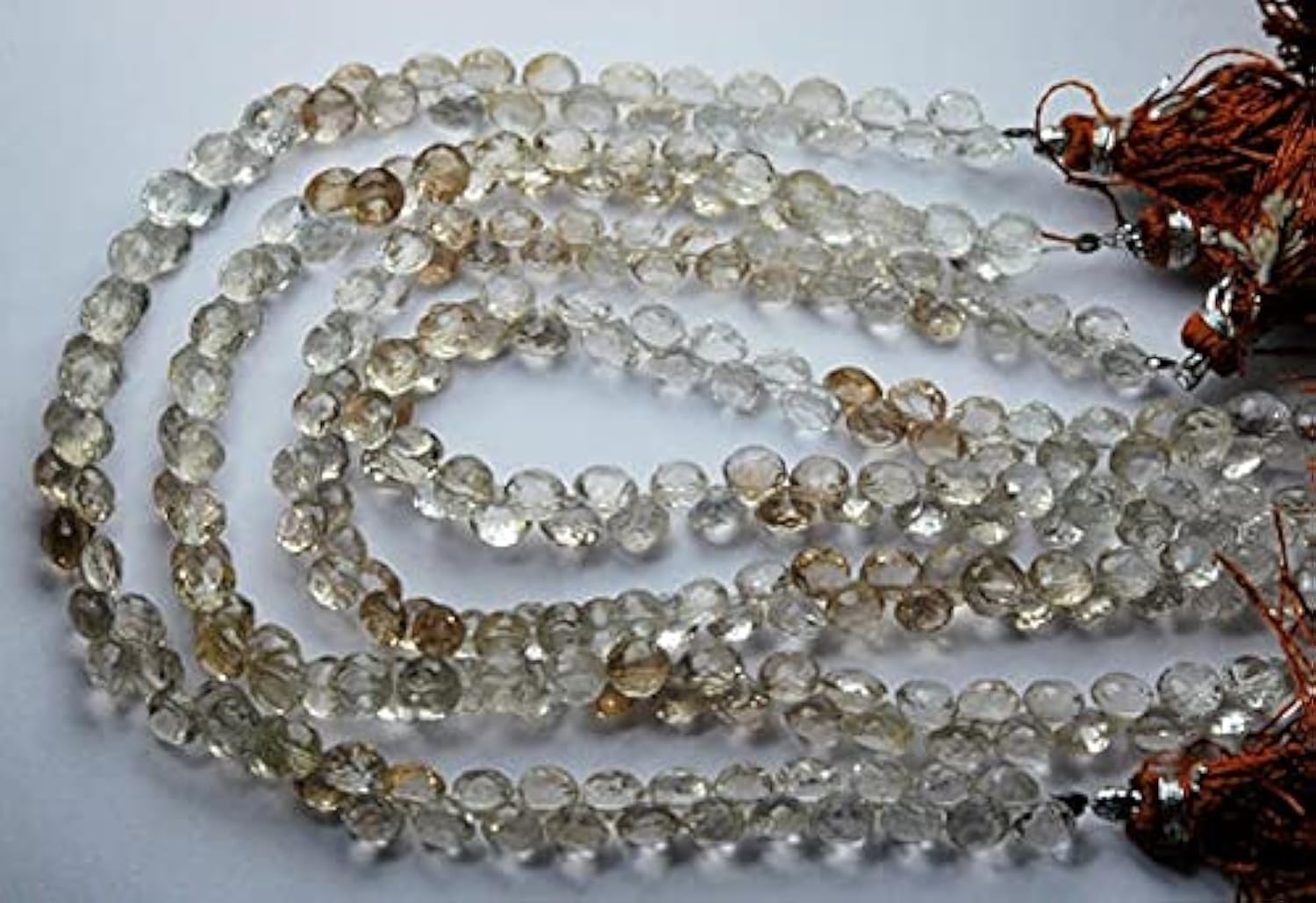 Briolettes IMPERIAL az LKBEADS en forme d'oignon, le cadeau idéal pour créer un bijou mémorable