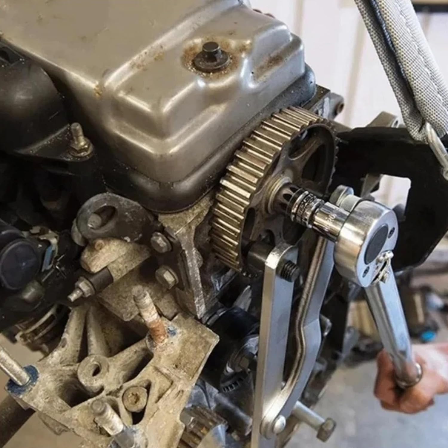 Camshaft Sprocket Locking Ergonomic Handle Designs Camshaft Pulley Fixation for Efficient Engine Timing Belt Service Pulley Set Metal Service Handle