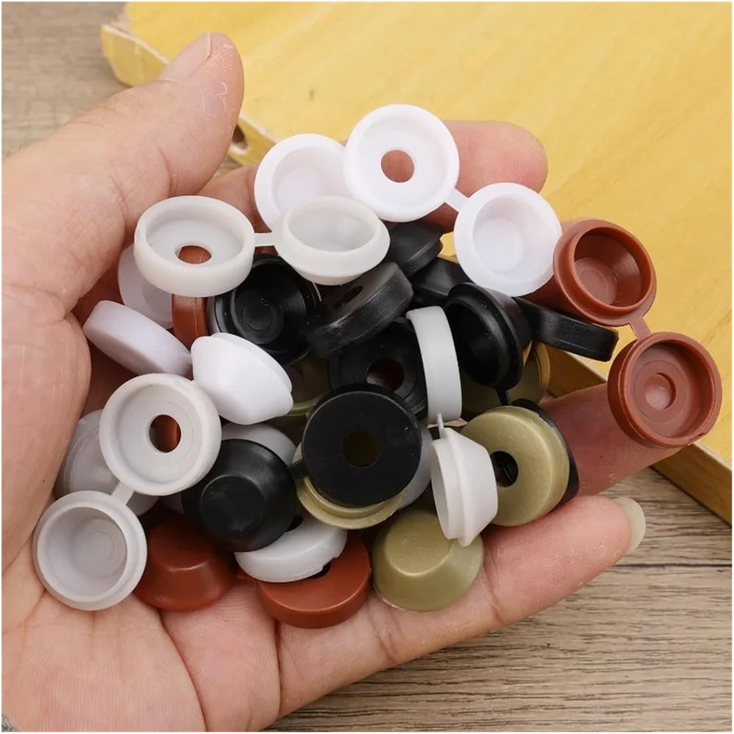 ネジカバーキャップ ネジ装飾カバークロスネイルキャップ折りたたみバックル(Black,500PCS)