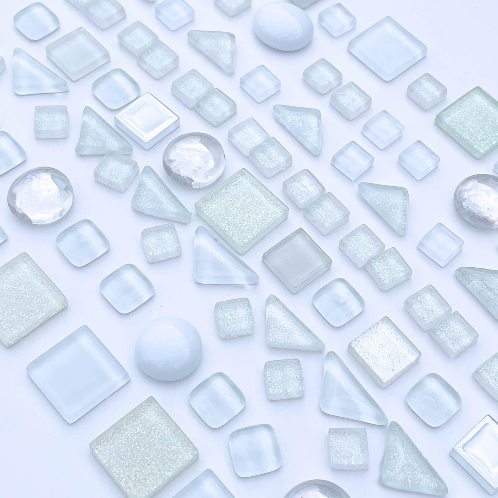 LITMIND 1.1 LB White Irregular Glass Mosaic Tiles with Backing, Assorted Mosaic Shapes for Creative Crafts – Ideal for Adult Mosaic Kits, Puzzles, and Artwork Projects