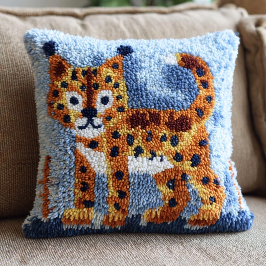 kitphoenix DIY Hand Crochet Pillow Kit,Lynx 43X43Cm Aesthetic Knitted Cushion Making Material Set,Beginner Friendly with Full Tutorial, Stylish Room Home Decor