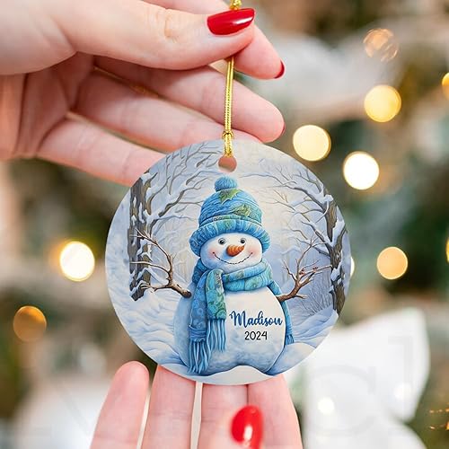 Miniatura 6 de Adorno de Navidad de muñeco de nieve, nombre personalizado y año para árbol de Navidad 2024, regalos personalizados de recuerdos de Navidad para