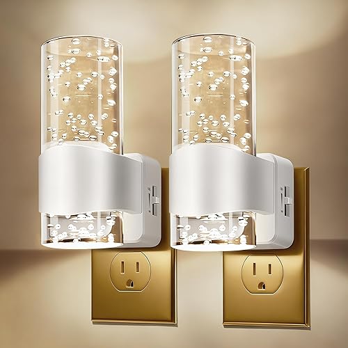 Luces nocturnas enchufables en la pared, luz nocturna LED regulable con sensor de crepúsculo a amanecer, luz nocturna enchufable con brillo