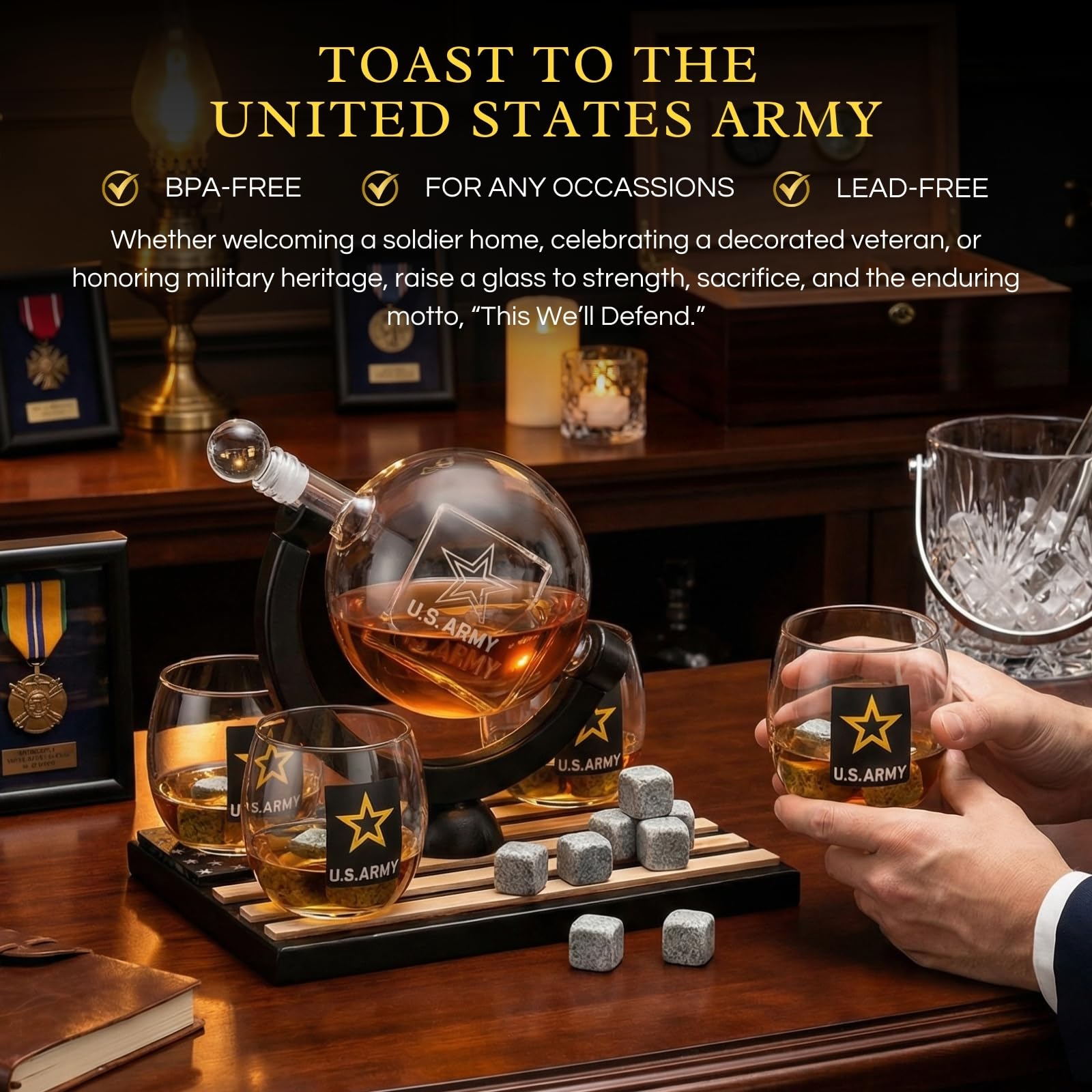 Zestaw karafek do whisky US Army Globe z 4 szklankami na alkohol - drewniana podstawa flagi i 9 kamieni do whisky, zestaw upominkowy dla weterana sił zbrojnych - prezenty dla mężczyzn, na Dzień Ojca