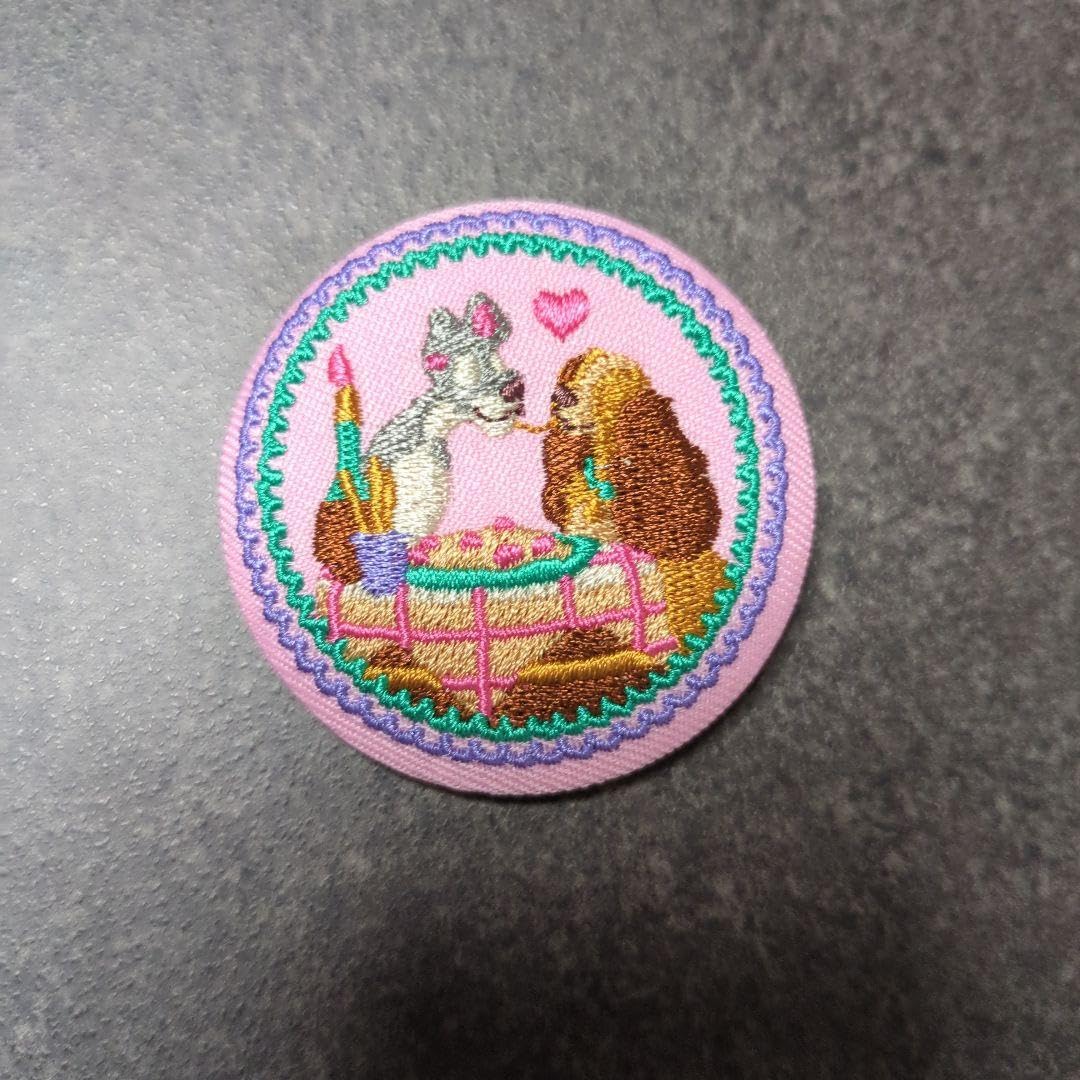 Amazon.co.jp: 刺繍 缶バッジ わんわん物語 : おもちゃ