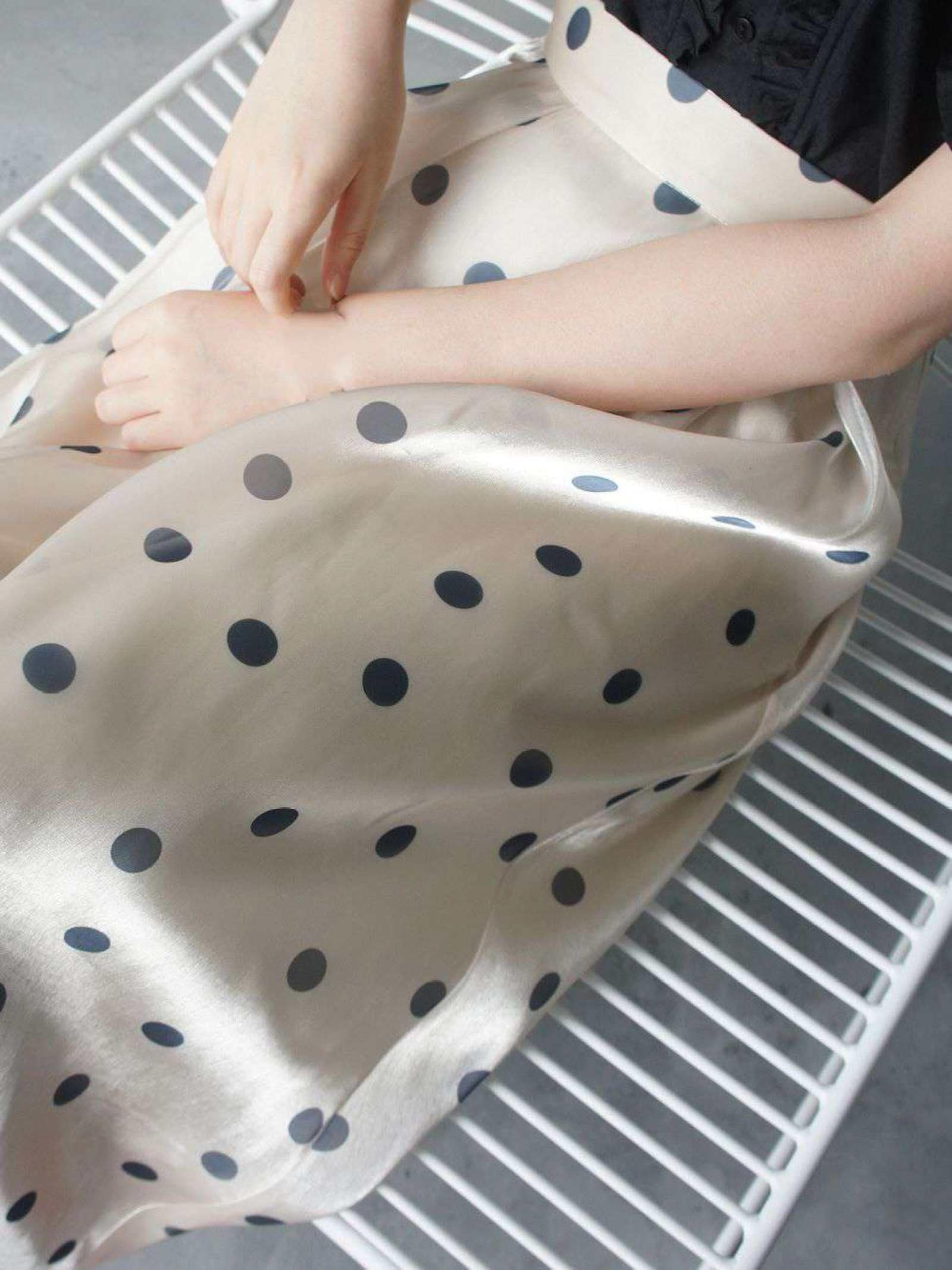Jupe en Satin Taille Haute pour Femme - Jupe Trapèze Imprimée À Pois Brillant Rétro D'Été, Texture Élégante Française, Jupe Parapluie Fine Et Douce pour La Peau