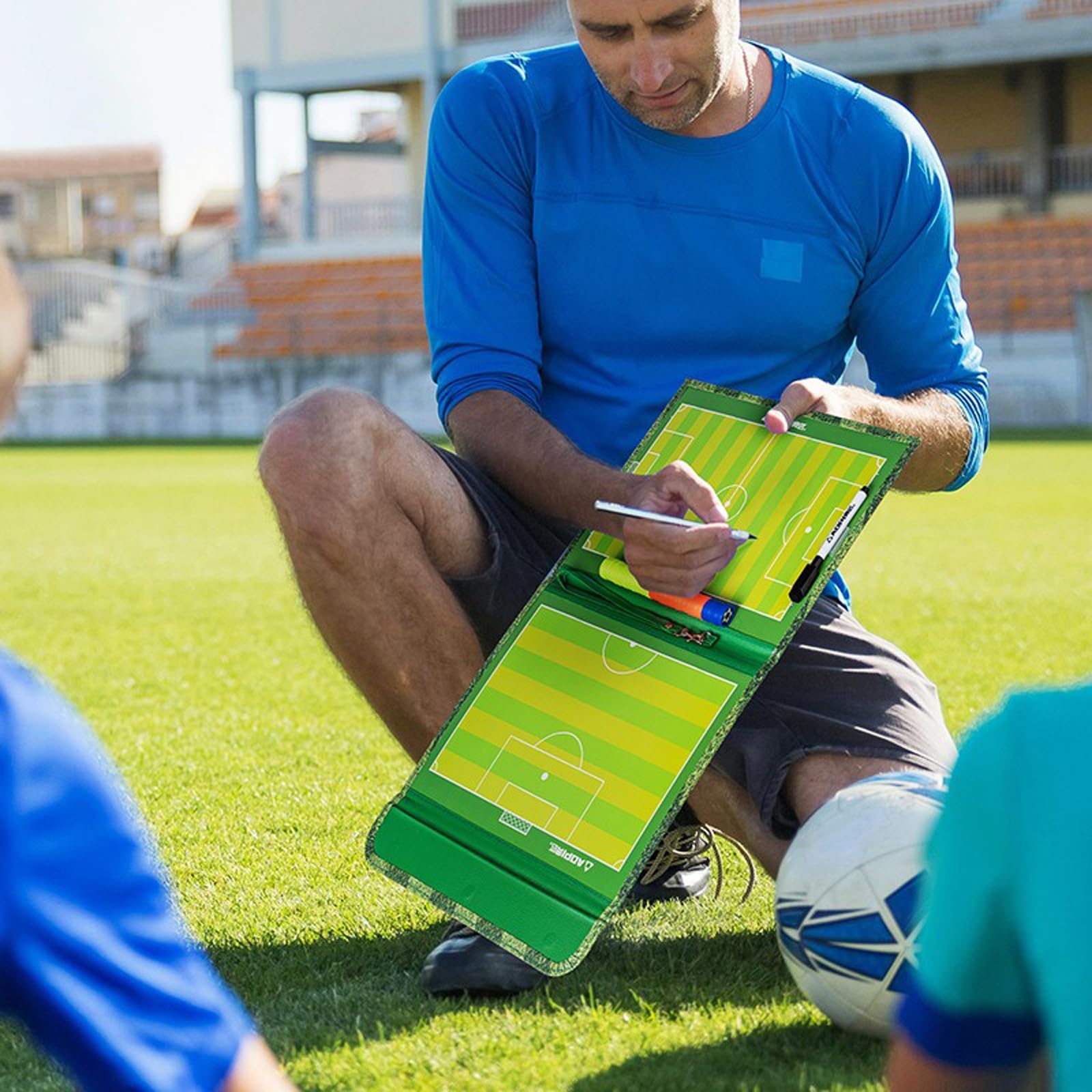 Lavagna Tattica Magnetica Calcio, Coaches Lavagna Tattica Calcio Allenatore di Board, Design Pieghevole, Leggera e Portatile, per l'insegnamento, la Competizione