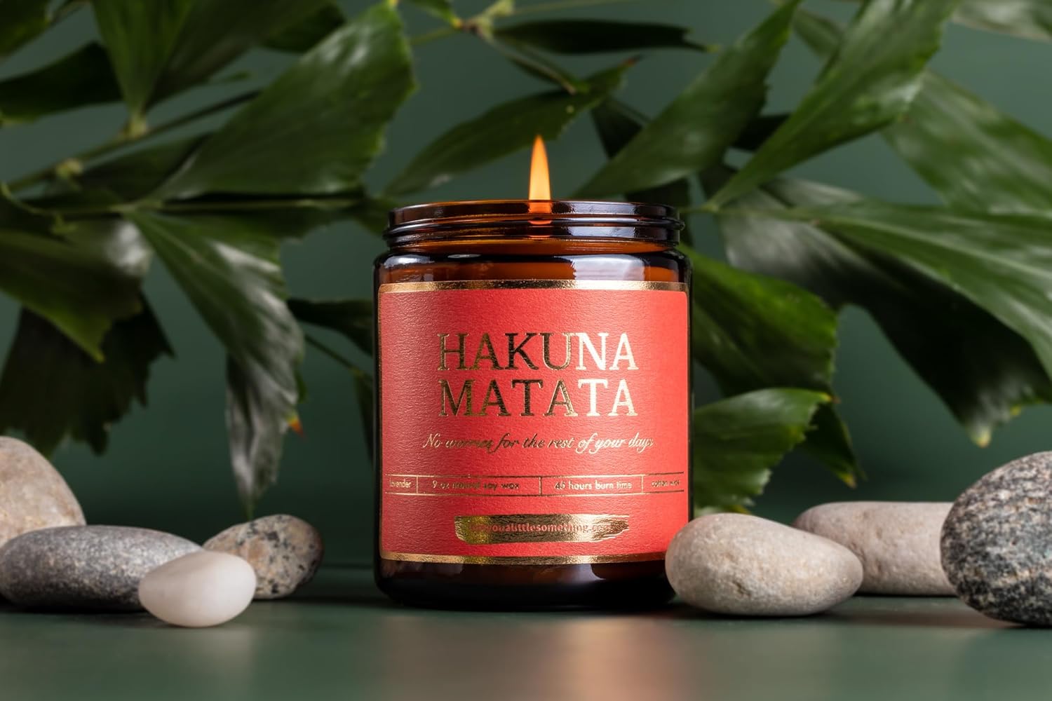 Hakuna Matata Lavender Vanilla Scented Candle, 100% Soy Wax, Cotton Wick, Long Burn Time | Disney Gifts for Women Adults | Disney Lovers Present Idea for Birthday, Christmas - The Lion King Home Decor