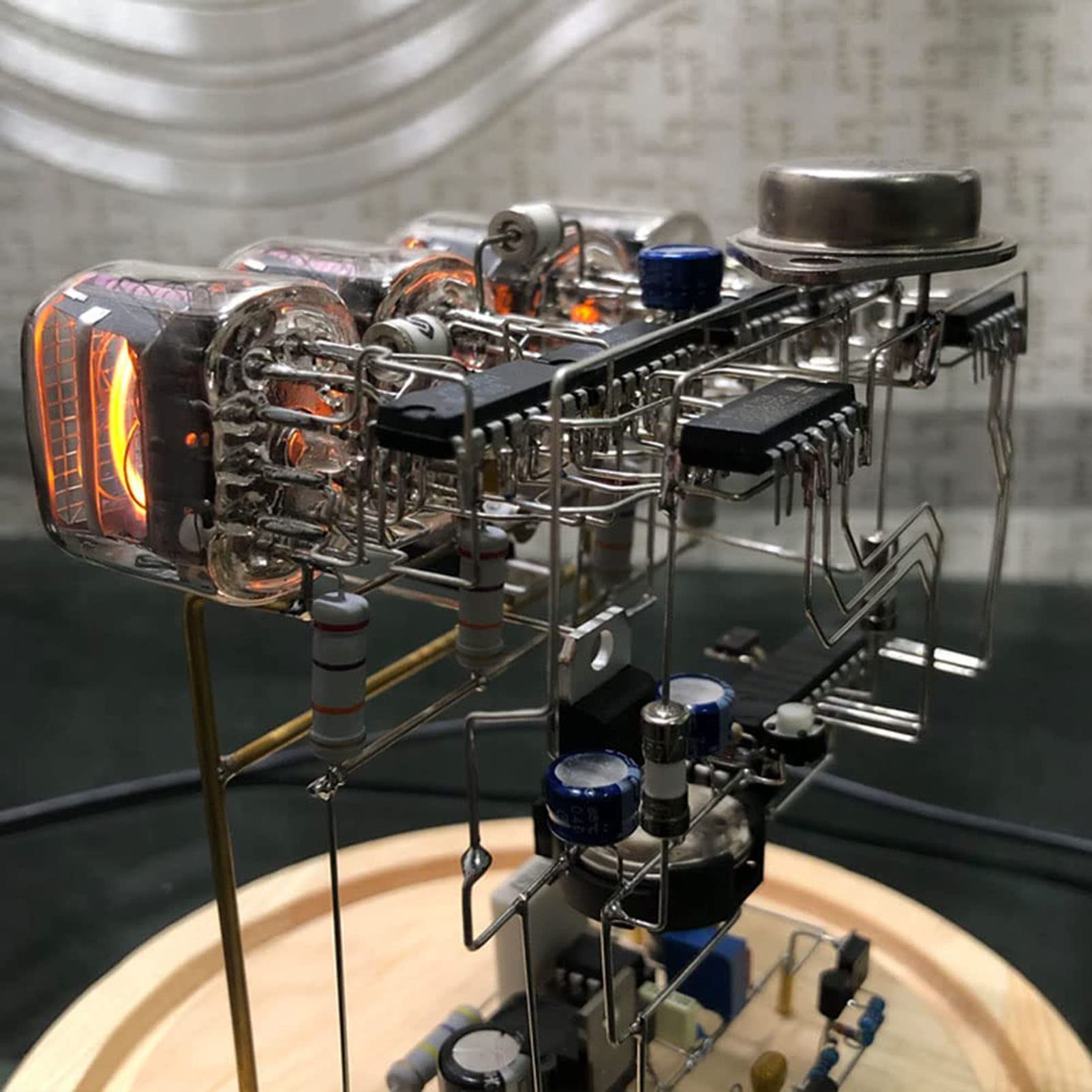 ニキシー管時計 IN-12 4球　完成品　ケース入り 中央ランプ緑 ニキシー管時計 IN-12 4球 完成品 ケース入り 中央ランプ緑