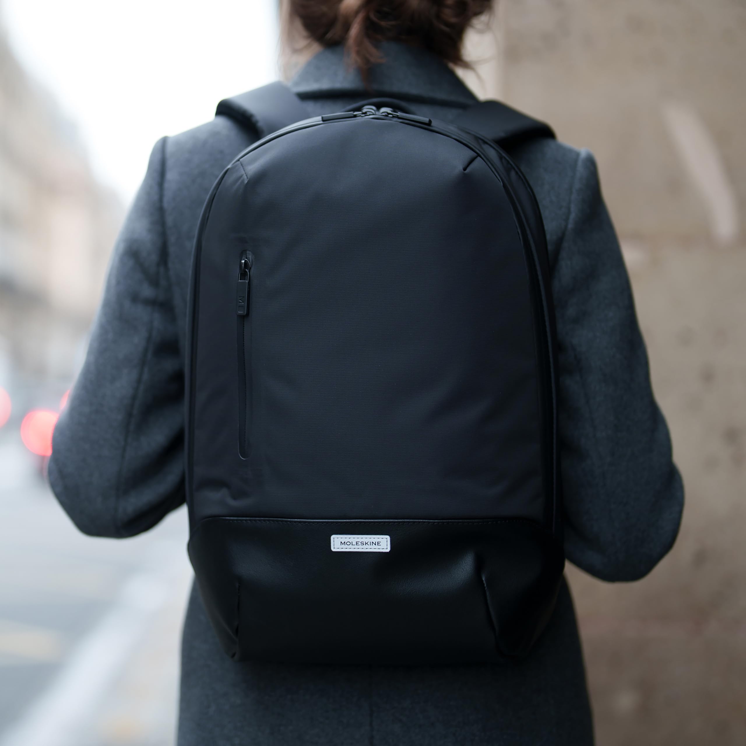 Moleskine Rucksack Metro Kollektion, Laptoprucksack Kompatibel mit Tablet, Notebook, iPad bis zu 15" mit speziellem Fach, Unisex, 31 x 47 x 13 cm, Schwarz