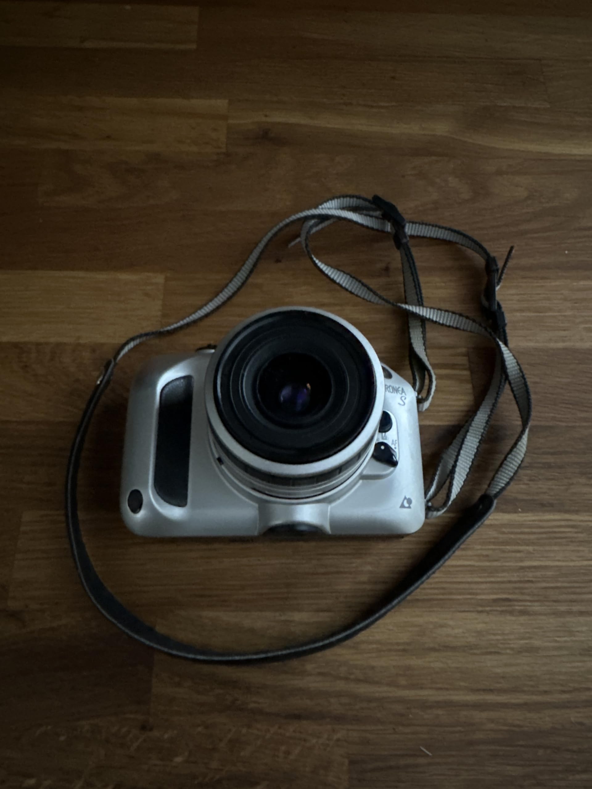 Amazon.com : Nikon Pronea S Kit : Aps Film Cameras : Electronics