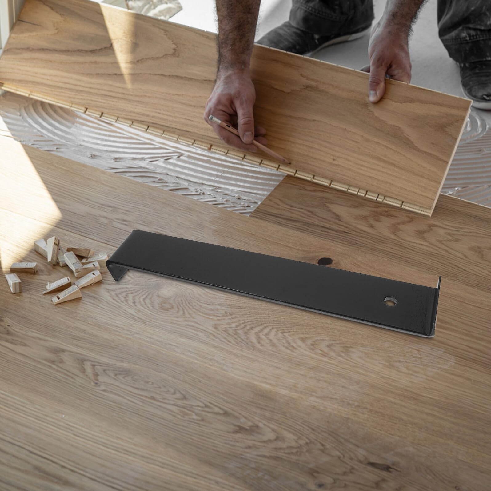 Kit Attrezzi per Installazione Pavimenti in Legno e Laminato | Acciaio al Manganese Nero, Uso per Posa di Parquet e Laminati, Finitura Uniforme per Installatori e Casa